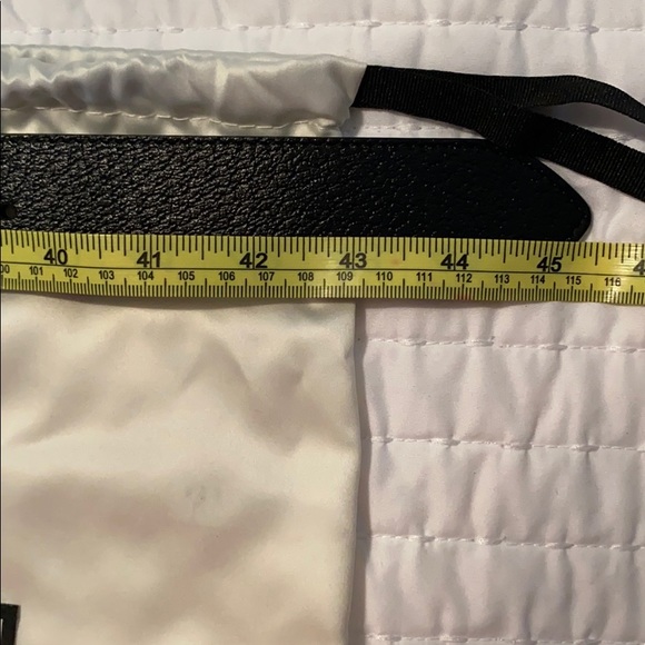 Authentic Gucci Belt - Picture 7 of 9